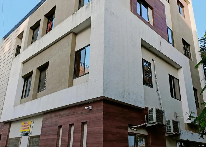 Mahalaxmi Nagar Residency Ac Rooms Indore